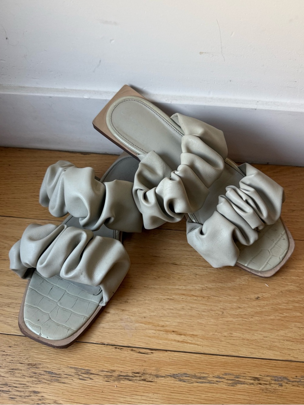 Circus by Sam Edelman Ruched Slide Sandals in Light Gray